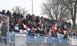 Będzie zadaszona trybuna na stadionie