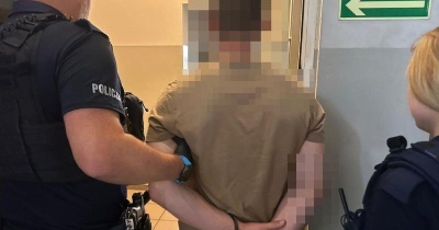 Kierowca zwrócił uwagę pasażerce. 24-latek w odwecie rozbił szybę autobusu