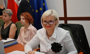 Kontenery magazynowe budzą niepokój mieszkańców. Pytają o przyszłość osiedla