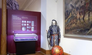 Kuratorskie oprowadzanie po wystawie „Pieniądze Piastów”