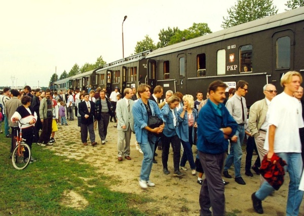 Jedzie pociąg z daleka... Do Polkowic nie przyjedzie tak szybko! 2040, 2050 a może 2060?