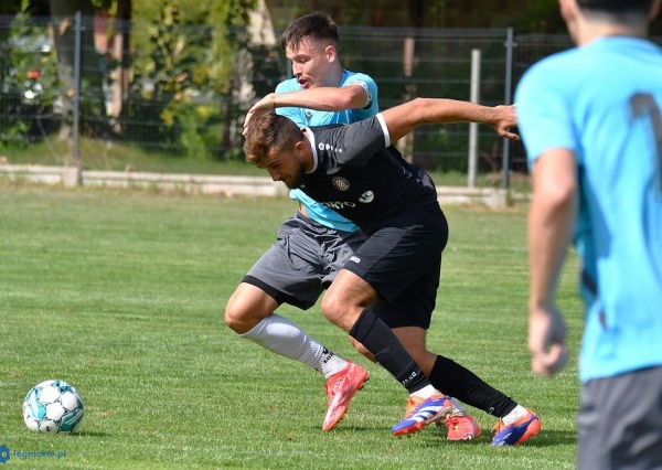 Hat trick D.Kowalczyka dał drugą wygraną Jaworzance (FOTO)
