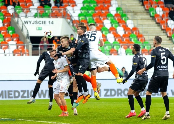 KGHM Zagłębie liderem ekstraklasy