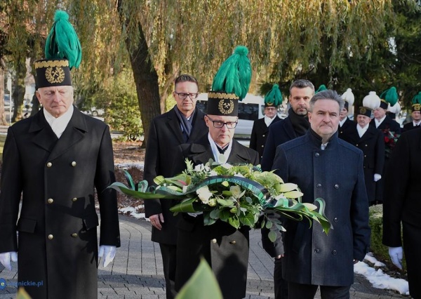 Uczcili pamięć tragicznie zmarłych górników KGHM (FOTO)