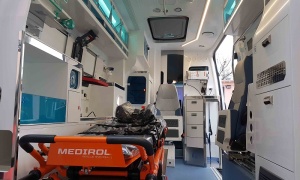 Karetka z pacjentem nie mogła dojechać