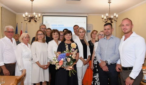 Burmistrz A.Sielicka z absolutorium i wotum zaufania (FOTO)