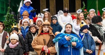 Magia świąt na Jarmarku Bożonarodzeniowym w Legnickim Polu (FOTO)