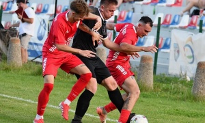 Lider zdobył Jawor. Rollercoaster w końcówce (FOTO)