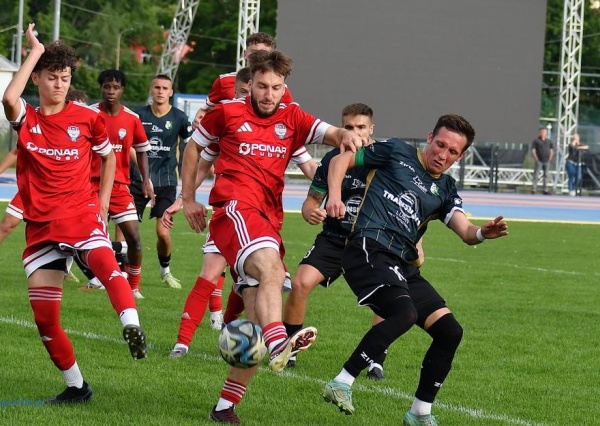 Iskra Księginice zasłużenie została w 4 lidze (FOTO)