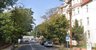 Rozpadające się fundamenty lamp budzą niepokój. Radny domaga się pilnej interwencji