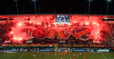 Lider ekstraklasy bezradny w 