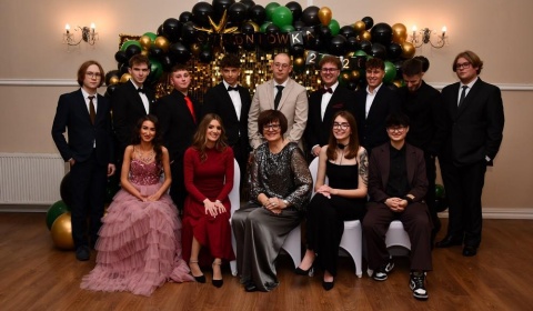 Studniówka legnickiej 