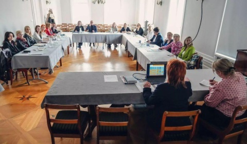 W Polkowicach o kierunkach rozwoju gminnej oświaty. Na pierwszym miejscu dobro dzieci!