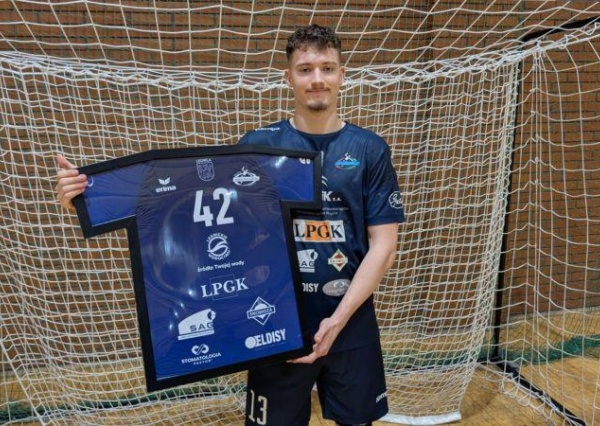 Siódemka gra z WOŚP. Trwają licytacje koszulek i medalu