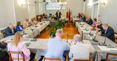Obradowali polkowiccy radni. Duże wsparcie dla powiatu i zmiany w budżecie
