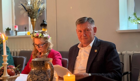 Mickiewicz, „Dziady” i wójt z książką w ręku. Tak Narodowe Czytanie wyglądało w Zagrodnie