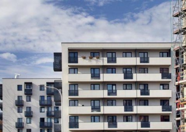 Czekają na mieszkania. Pół roku ciszy i trudne pytania