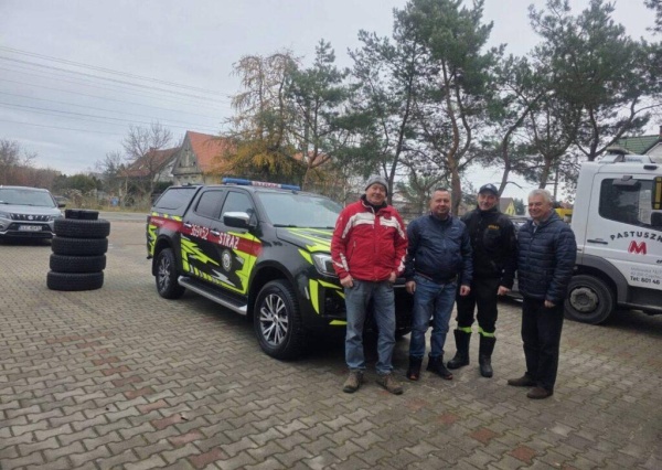  Nowy lekki wóz ratowniczy w OSP w Prochowicach