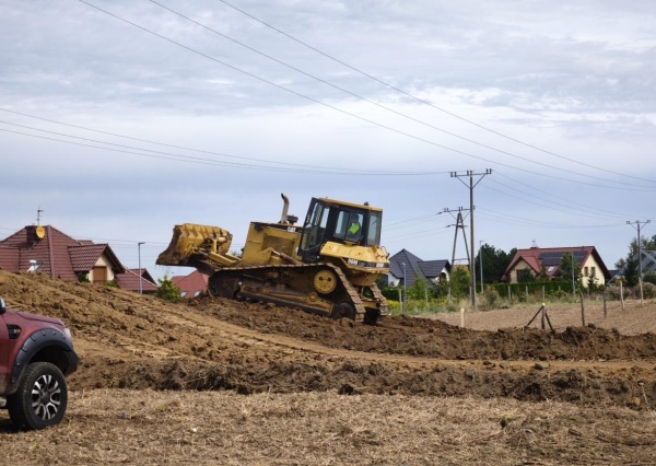 Równają teren pod Wilczą Górą 
