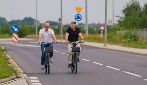 Partnerstwo dla ekologicznego transportu. Mieszkańcy ruszyli tłumnie, a burmistrz sam wsiadł na siodełko