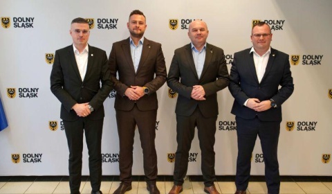 Sto szkół w trzy miesiące - podsumowanie programu zDolnośląskieDzieciaki