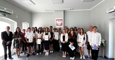 Nagrody burmistrza dla najzdolniejszych uczniów gminy Chocianów