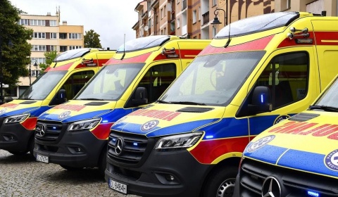 Alert w pogotowiu. Dwóch ratowników z Lubina zwolnionych po wykryciu amfetaminy