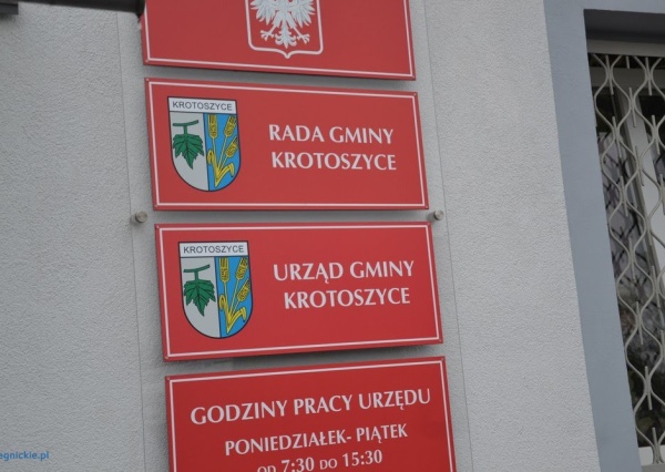 Gmina Krotoszyce nie żyje na kredyt! Wójt i radni twardo chodzą po ziemi...