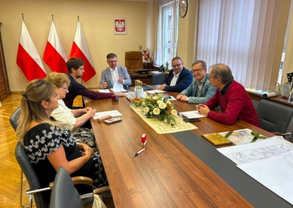 Podpisanie umowy na realizację inwestycji w Powiecie Legnickim