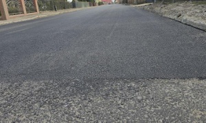 Gmina Chocianów buduje kanalizację i… wyręcza powiat w remontach dróg