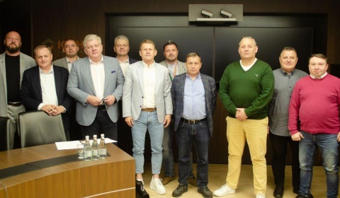 Federacja i prezes KGHM rozmawiali o bezpieczeństwie, inwestycjach i płacach w PeBeKa