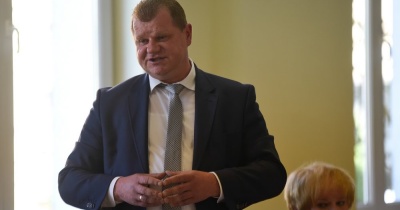 „Politycy strzelili sobie w stopę”. Wójt Pielgrzymki o dwukadencyjności władz samorządowych