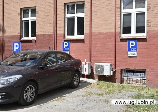 Krótka wizyta? Teraz łatwiej zaparkujesz! Bierzcie przykład z Urzędu Gminy w Lubinie
