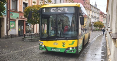 W dni świąteczne miejskie autobusy nie pojadą wcale...