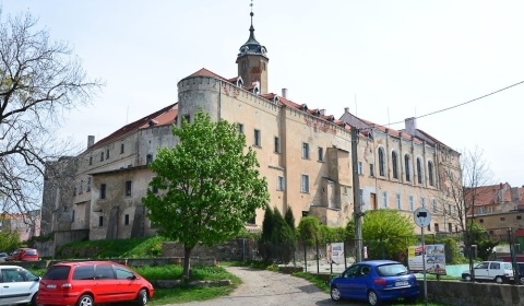 Ważny krok dla Zamku Piastowskiego w Jaworze. Ruszają przygotowania do odbudowy murów