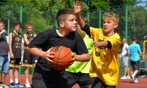 Uliczna koszykówka króluje w Polkowicach (FOTO)