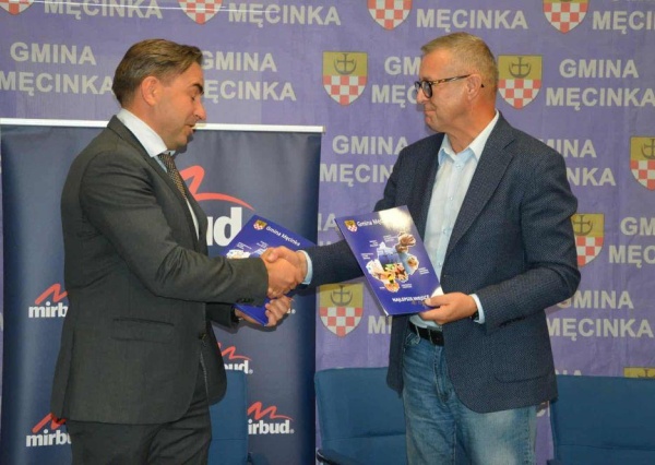 Umowa na realizację największej w historii Gminy Męcinka inwestycji. Zostawili region w tyle !