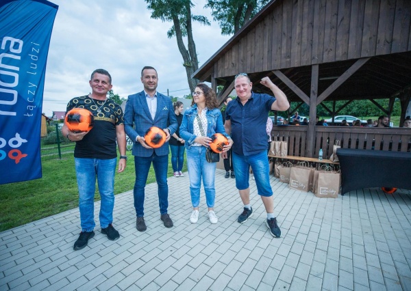 Toszowice mają nowe wielofunkcyjne boisko sportowe