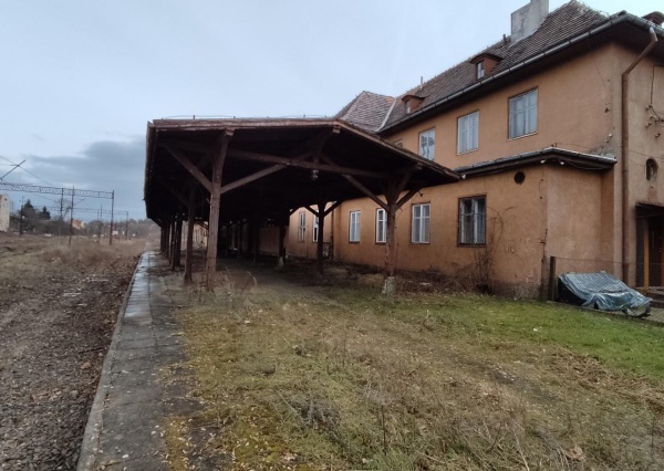 Kolej do Złotoryi we mgle...Obiecanki były ale zmieniła się władza ?