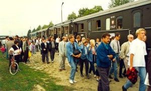 Jedzie pociąg z daleka... Do Polkowic nie przyjedzie tak szybko! 2040, 2050 a może 2060?