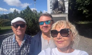 Długo wyczekiwany remont przy pomniku krwiodawców 