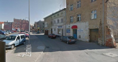 Tarasują chodnik, ale zakazu nie będzie. Trzeba wzywać policję