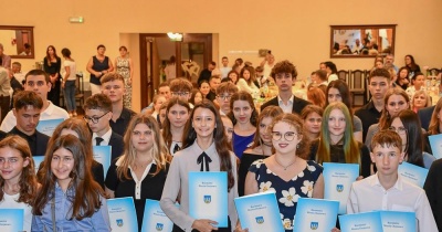 W Chojnowie rozdano stypendia burmistrza (FOTO)