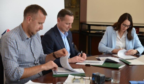  Kontrakt na park tenisowy podpisany