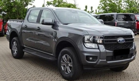 Ratusz kupuje pick-upa. Salonowa nówka...