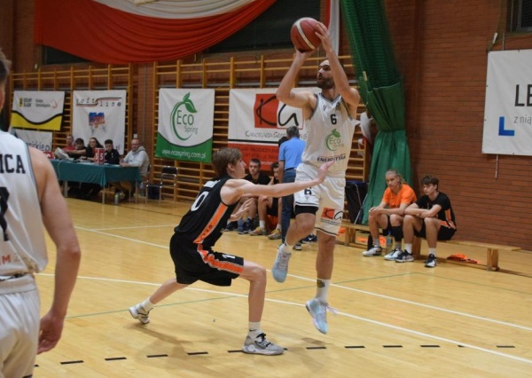 Basket z piątym triumfem (FOTO)