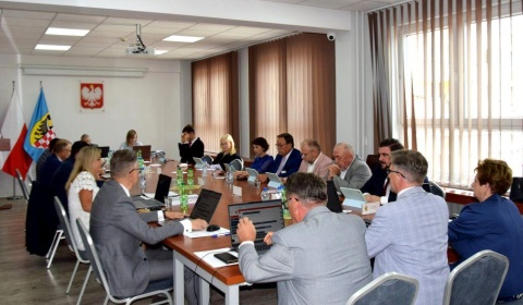 Absolutorium i wotum zaufania dla Zarządu Powiatu Legnickiego (FOTO)
