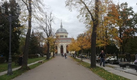 Za bramą wielkiej ciszy - spacer po legnickim cmentarzu