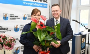 Dwukadencyjność wyborczym pretekstem? Morawiecki puszcza oko do PSL...