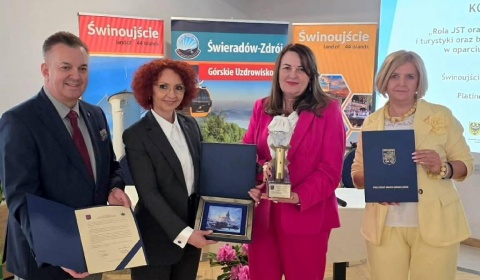 Świnoujście i Świeradów-Zdrój blisko siebie...